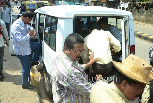Yettinahole project protest 1